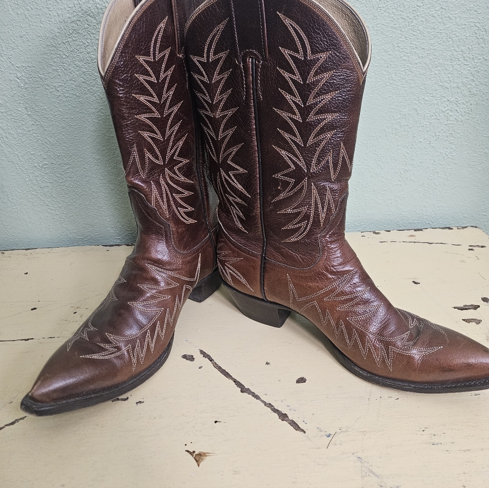 Women's Hand Made Brown Western Cowboy Boot - Picture 5 of 8